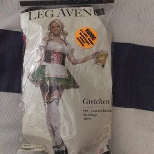 Beer maiden October fest Halloween costume